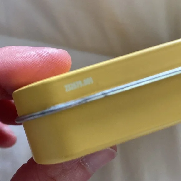 Free with purchase of any paid item. Burt’s Bees yellow tin with 🐝 bee. - Picture 8 of 13